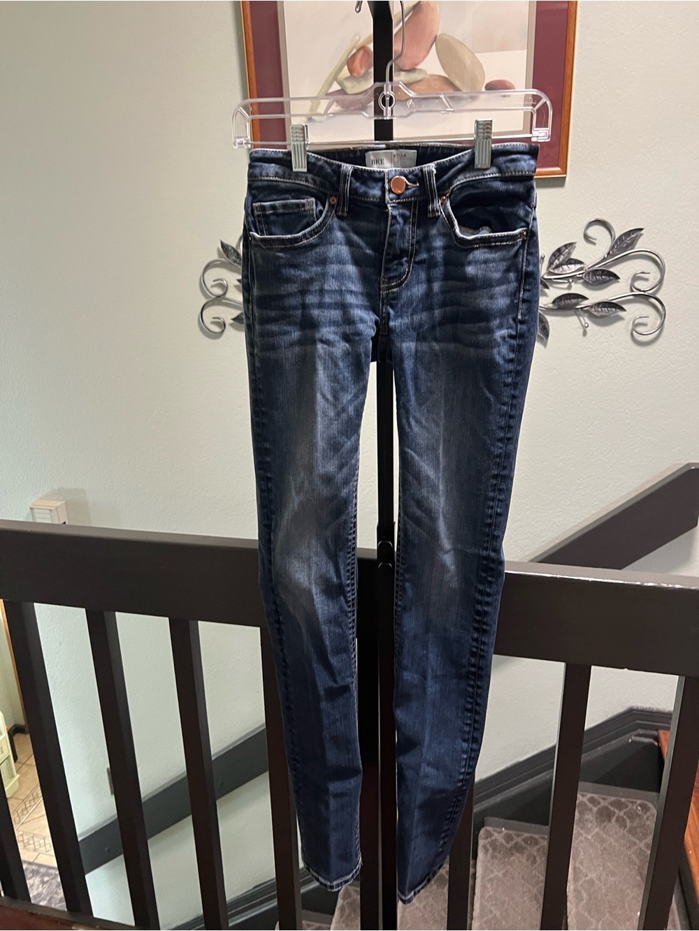 BKE Stella Women's Dark Blue Straight Leg Low Rise  25 x 33.6” #DJ093